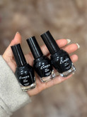 لاک ناخن مشکی ایواز💅🏻🖤