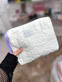 🤍کیف ارایشی بزرگ پفکی سفید🤍