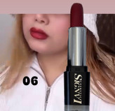 رژلب جامد چرب و براق قرمز