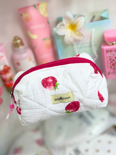 میکاپ بگ پینترستی ریسمانا(کیف ارایش)طرح توتفرنگی🍓