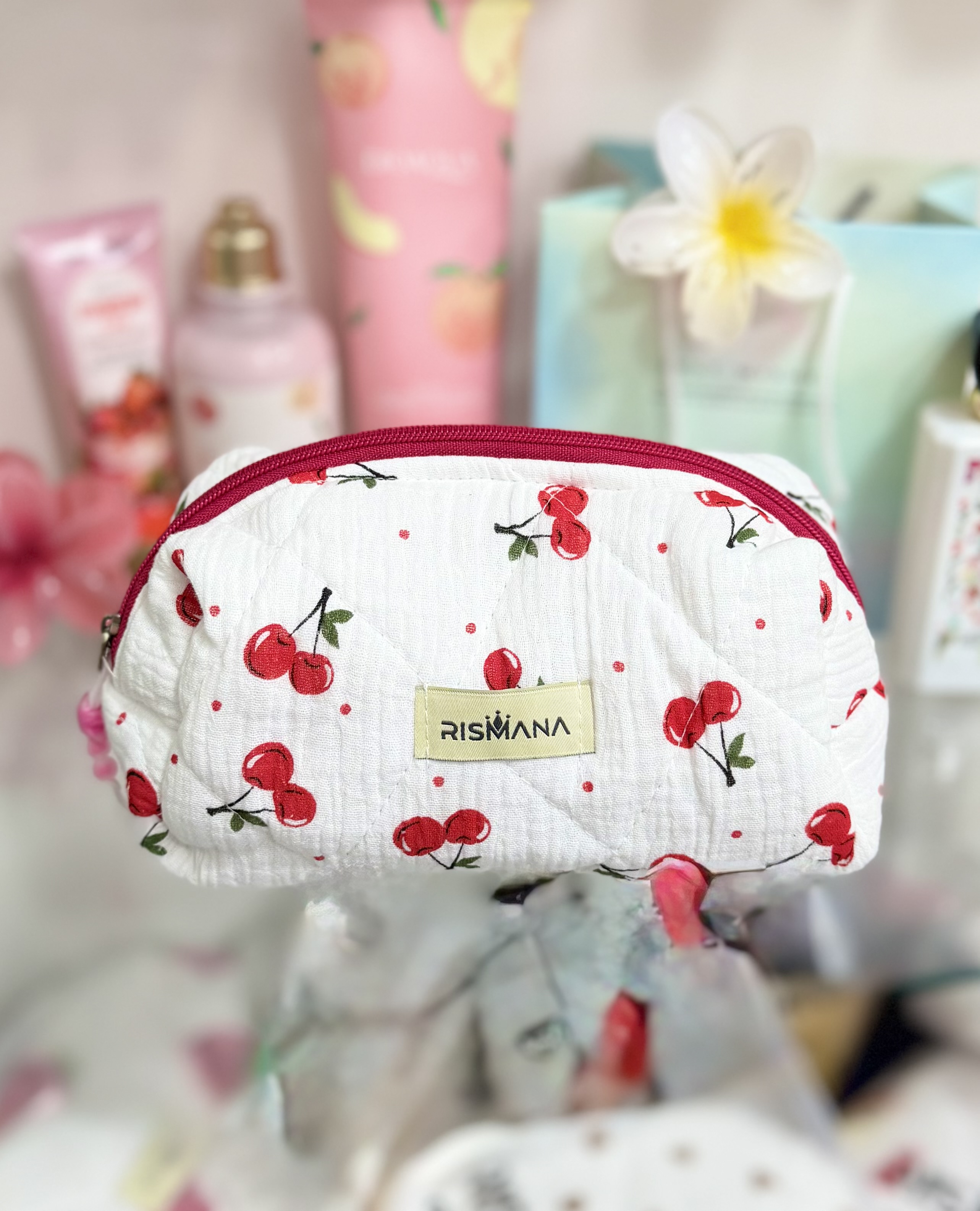 میکاپ بگ پینترستی ریسمانا(کیف ارایش)طرح گیلاس🍒