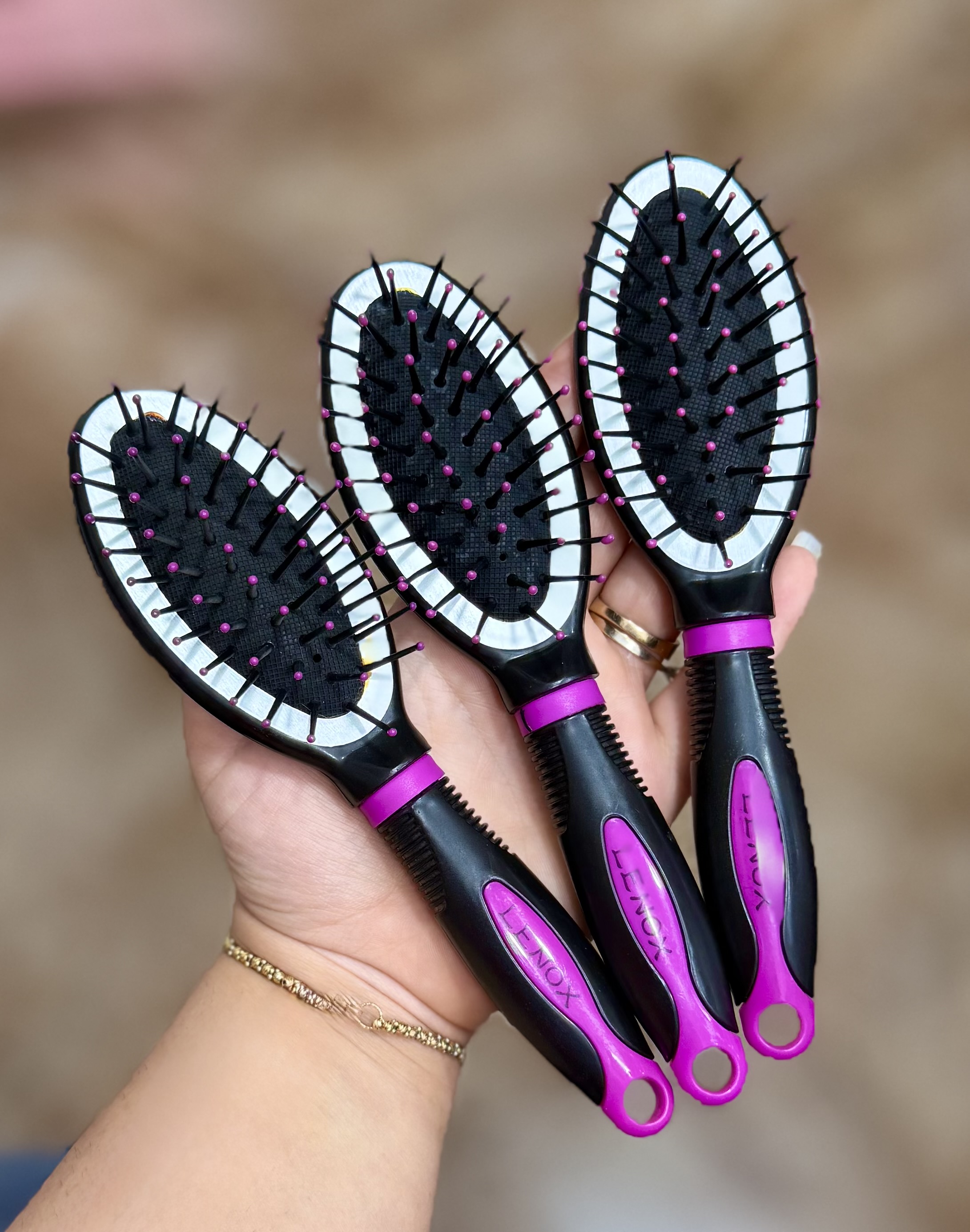 برس مو مسافرتی لنوکس مدل کوشن (Cushion Brush) یا برسم بیضی